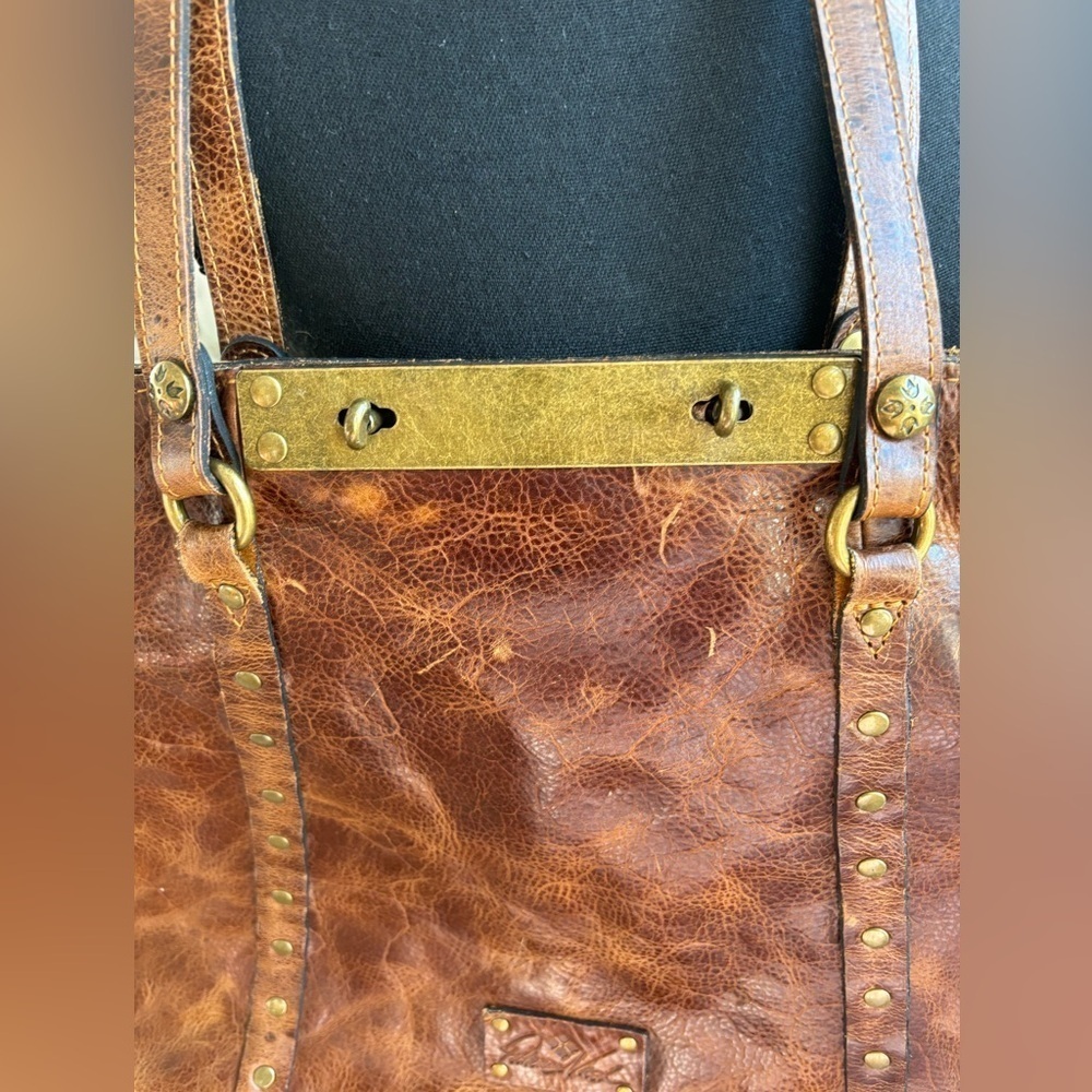 Patricia Nash 100% Full Grain Leather Benvenuto Tote - Picture 4 of 13